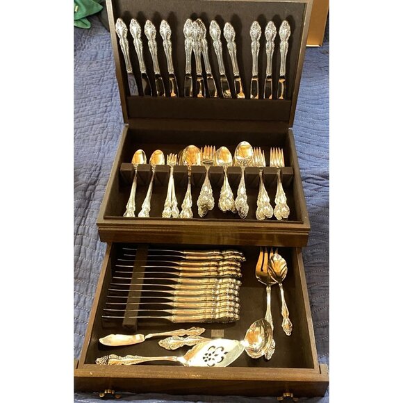 Oneida Other - Oneida 1881 Rogers “Baroque Rose” Victorian Classic Silverplate 104 Pc 12Service